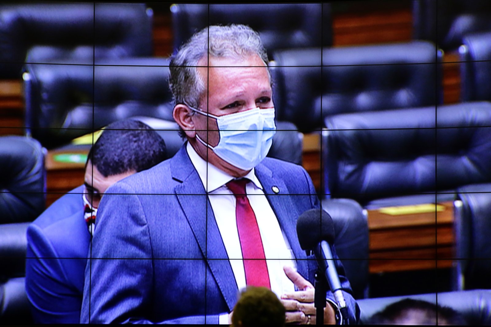 André Figueiredo pede devolução de projeto do governo que privatiza os Correios