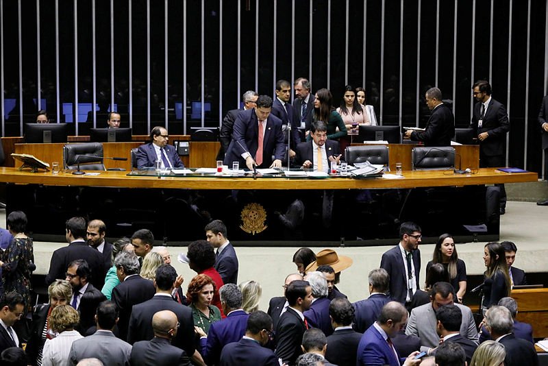 Congresso adia mais uma vez votação de vetos ao orçamento
