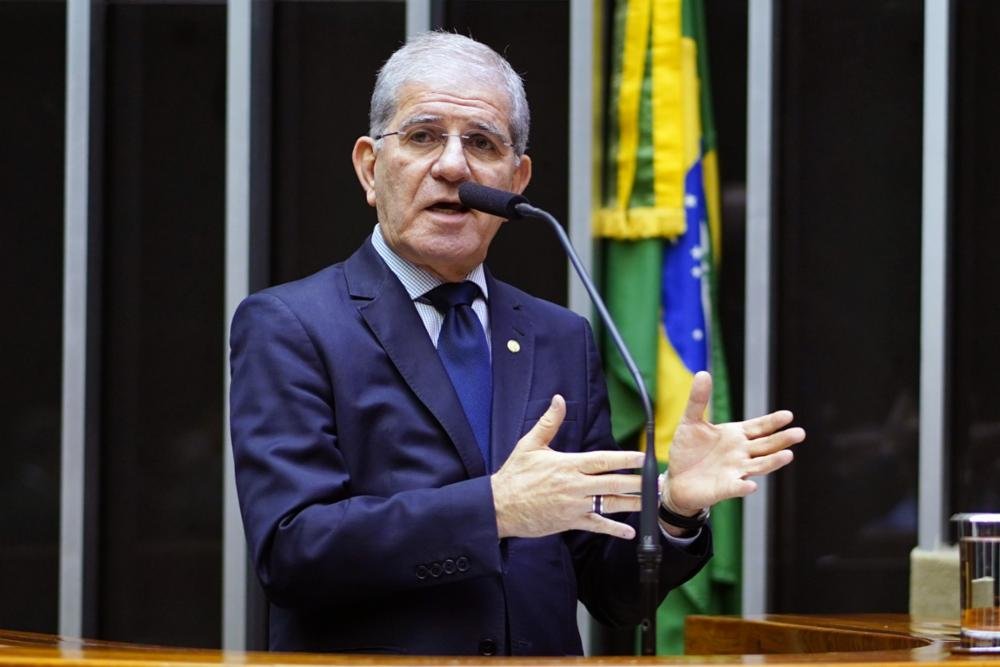 Câmara aprova projeto de Chico D’Angelo que torna Maria Lenk patrona da natação brasileira