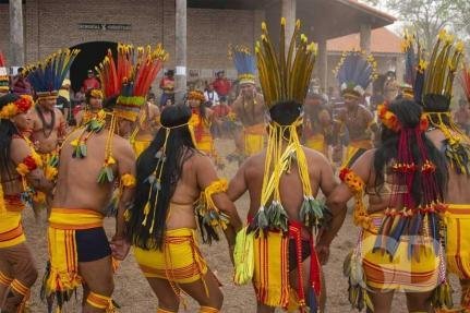 Presidente sanciona lei de proteção a povos tradicionais contra covid-19 com vetos