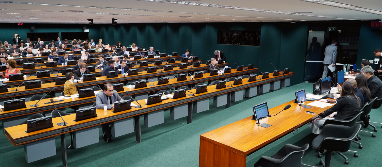 Câmara aprova oferta obrigatória de vagas a irmãos na mesma escola pública