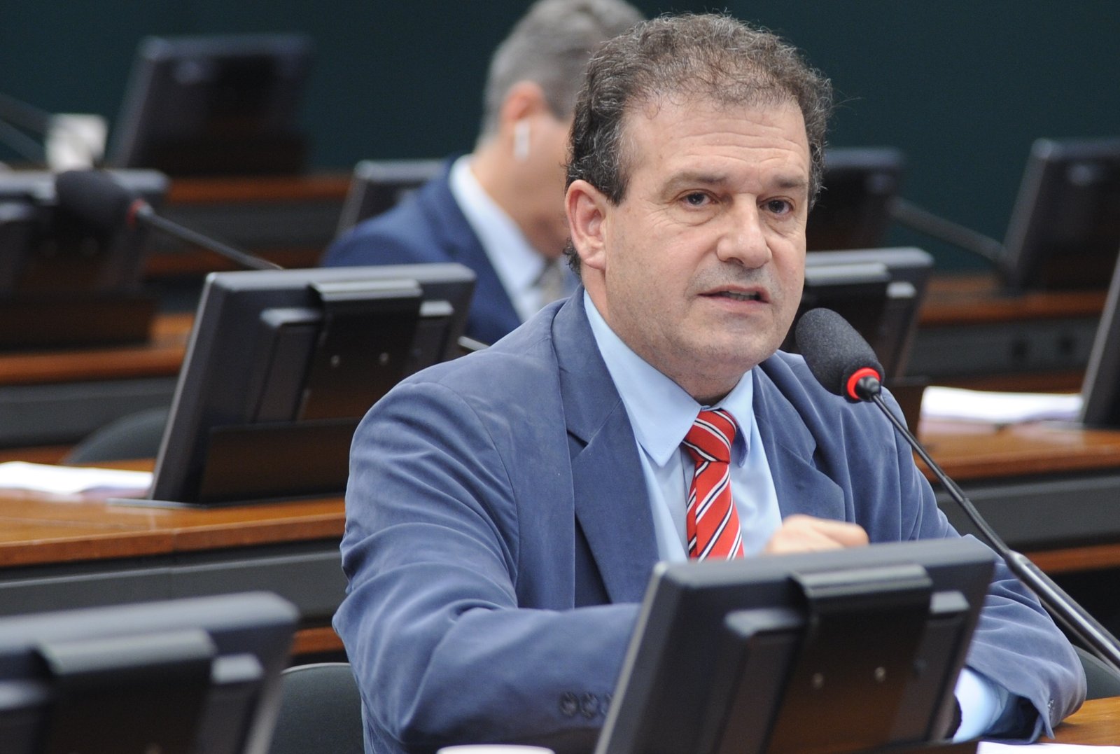 CCJ aprova emenda do Senado a proposta que institui Dia Nacional do Vinho