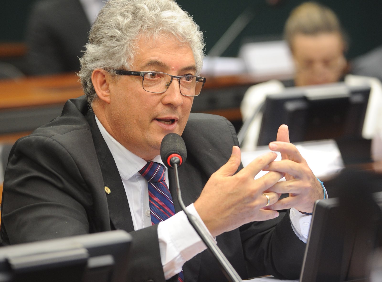 Comissão realiza audiência pública sobre polícia de ciclo completo