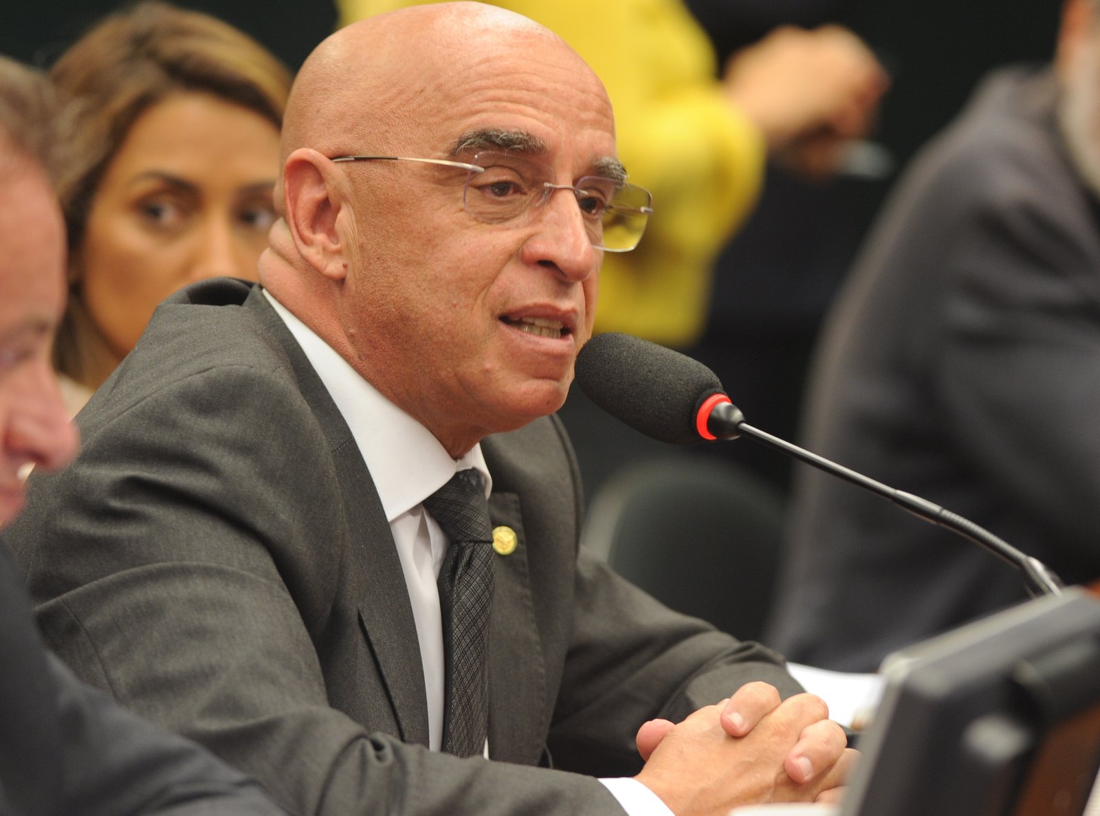 Comissão aprova transferência de empregados entre empresas do mesmo grupo sem necessidade de demissão