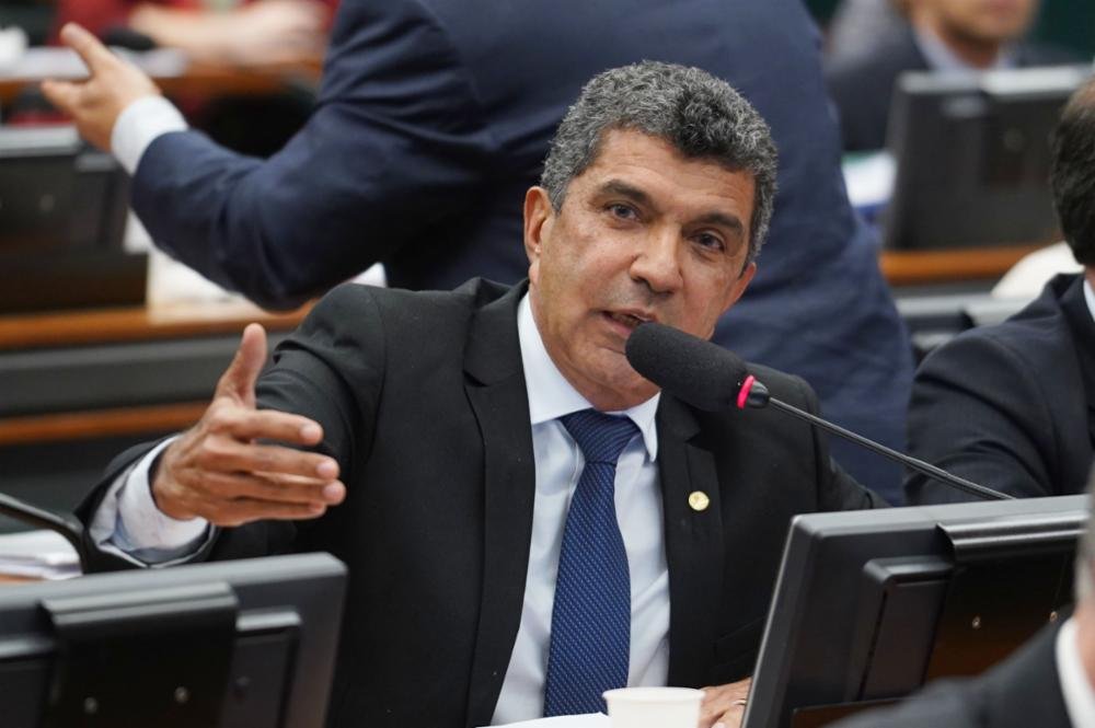 Projeto impõe perda de alvará a estabelecimento que vender produto roubado