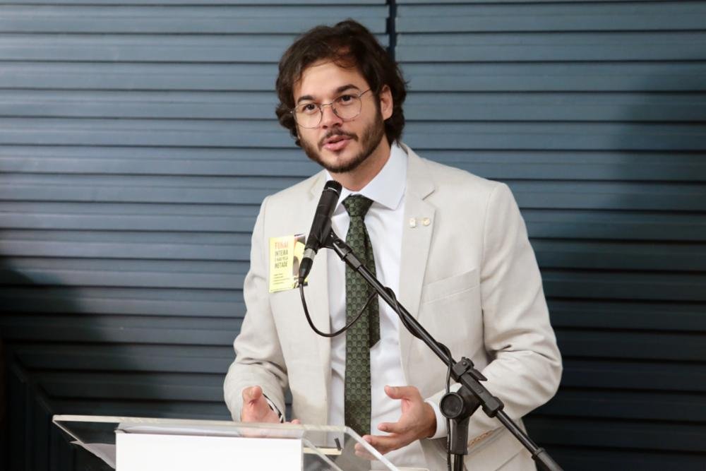 Comissão discute combate ao trabalho escravo a pedido de Túlio Gadêlha