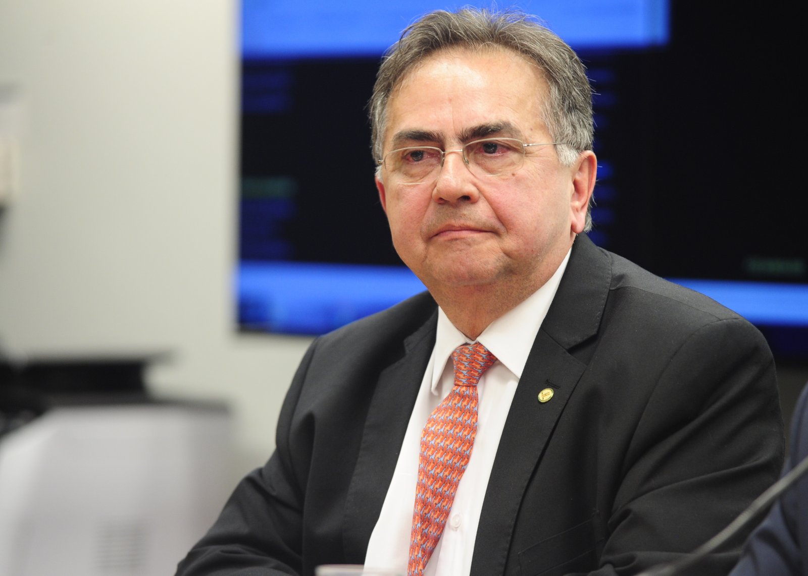 Frente de engenharia e infraestrutura debate consequências das privatizações para o setor energético