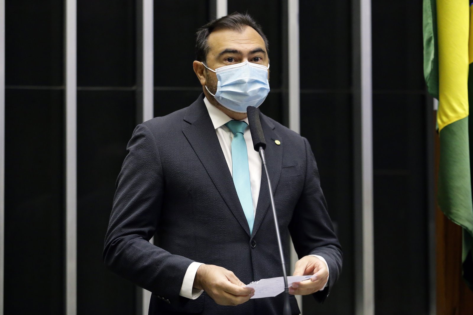 Comissão debate o Sistema Nacional de Educação a pedido de Idilvan Alencar