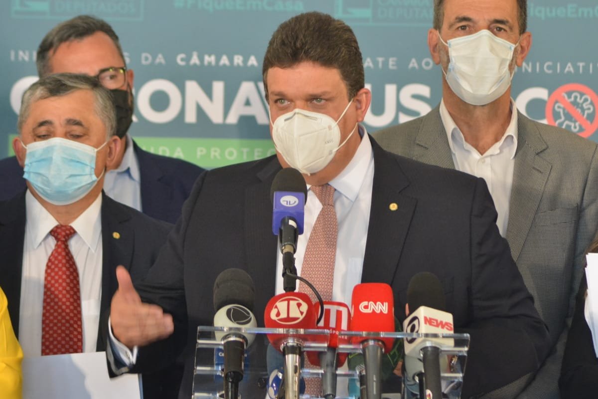 Líderes de oposição na Câmara pedem CPI para investigar denúncias de irregularidades do ministro da Saúde