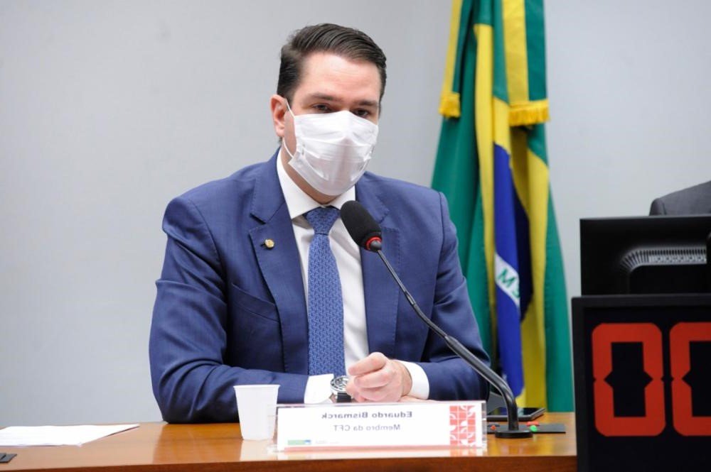 Finanças e Tributação aprova proposta que desvincula CPF de regularidade eleitoral