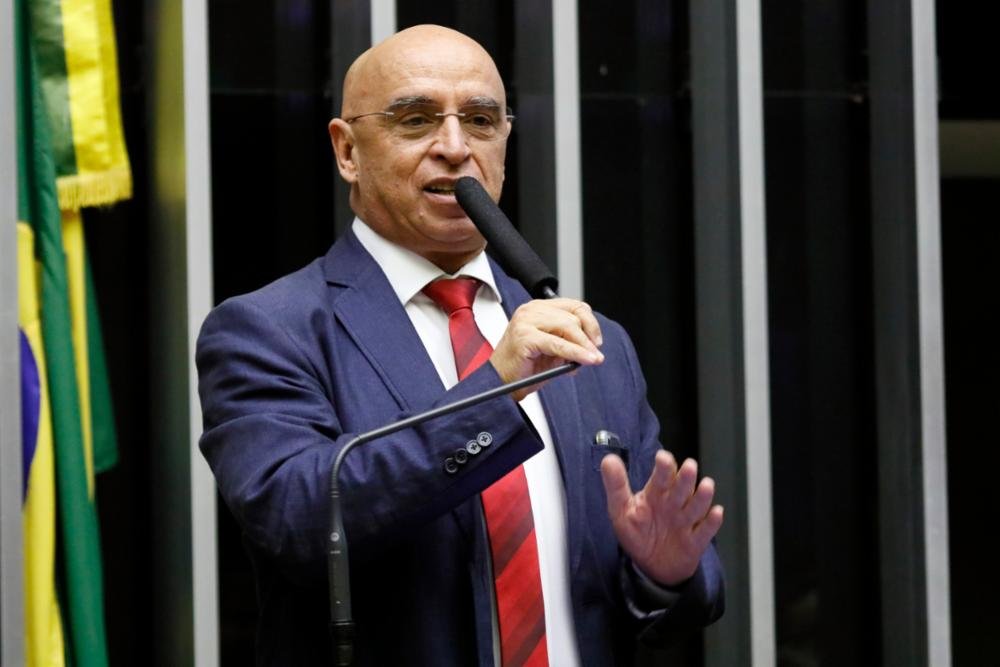 Cultura aprova projeto de Heringer que vincula extinção de museu à consulta pública