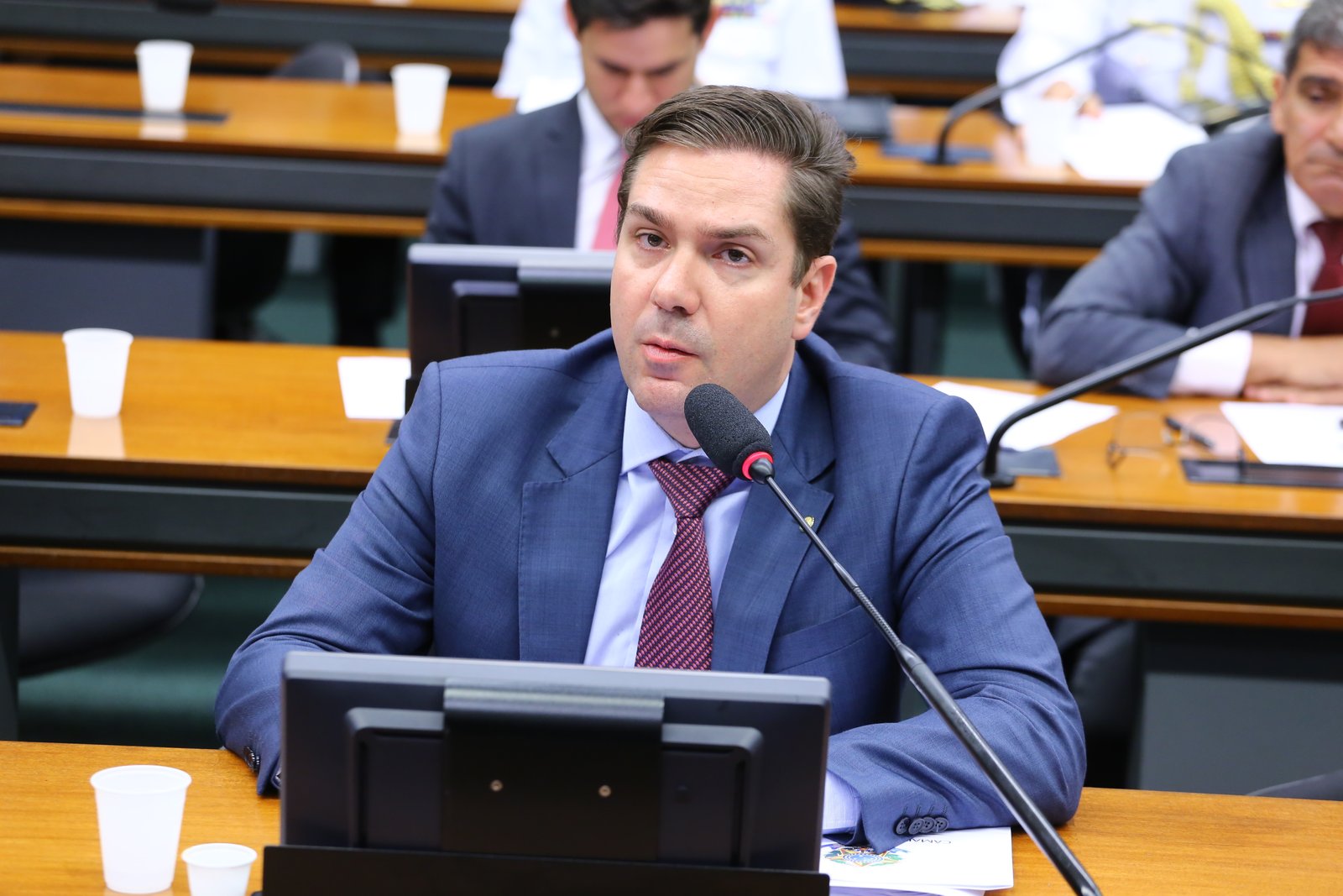 Eduardo Bismarck propõe saídas para a crise financeira causada pelo coronavírus