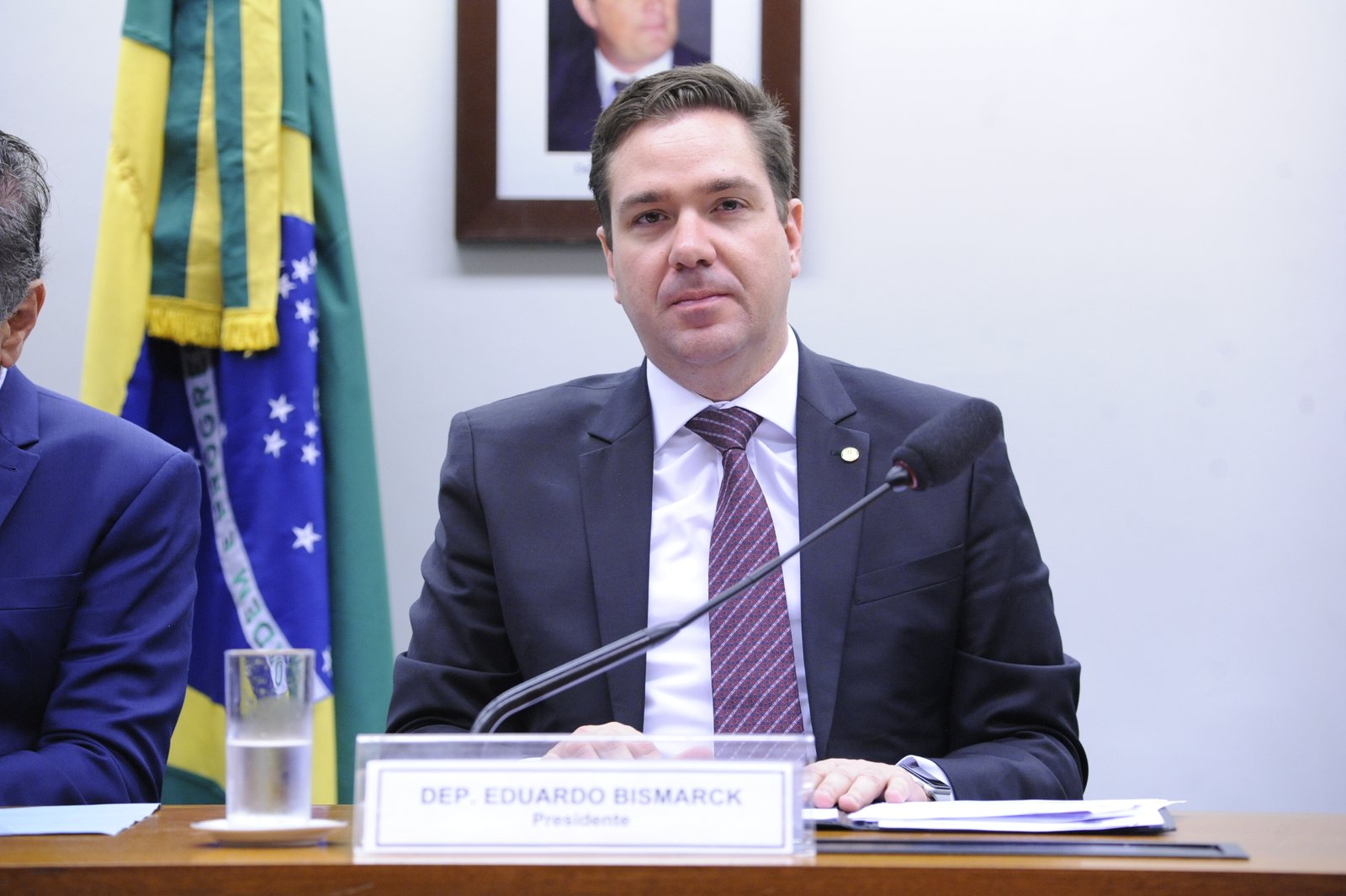 Bismarck propõe autorizar compra de remédios controlados sem receita durante estado de calamidade