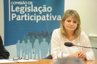 Flávia Morais vai discutir com especialistas a reforma da previdência para idosos e deficientes