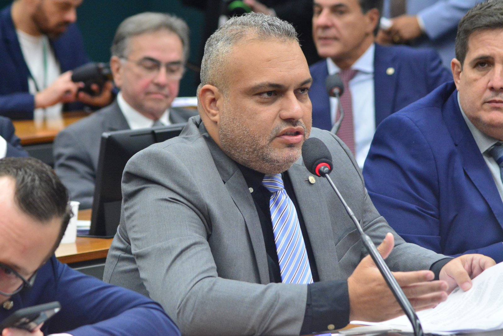 Marcos Tavares defende obrigação de concessionárias resgatarem animais em rodovias