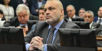 Projeto de Marcos Tavares retira o direito à partilha de bens de condenado por violência doméstica