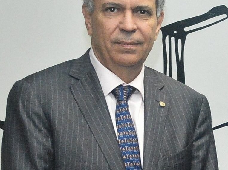 Félix Mendonça Júnior lança proposta coma ações para prevenir e tratar o câncer de pele