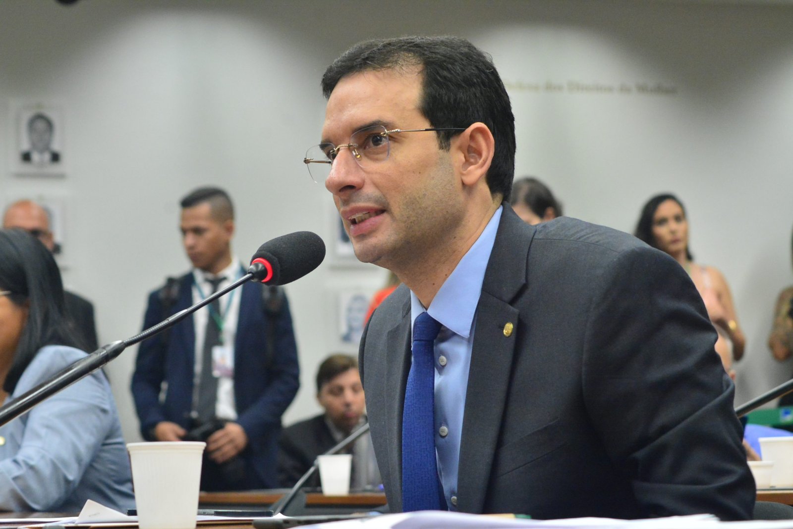 Leo Prates propõe revisão anual de valores no Sistema Único de Assistência Social – SUAS