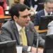 Projeto de Leo Prates proíbe que passageiro voe em pé em aviões de carreira