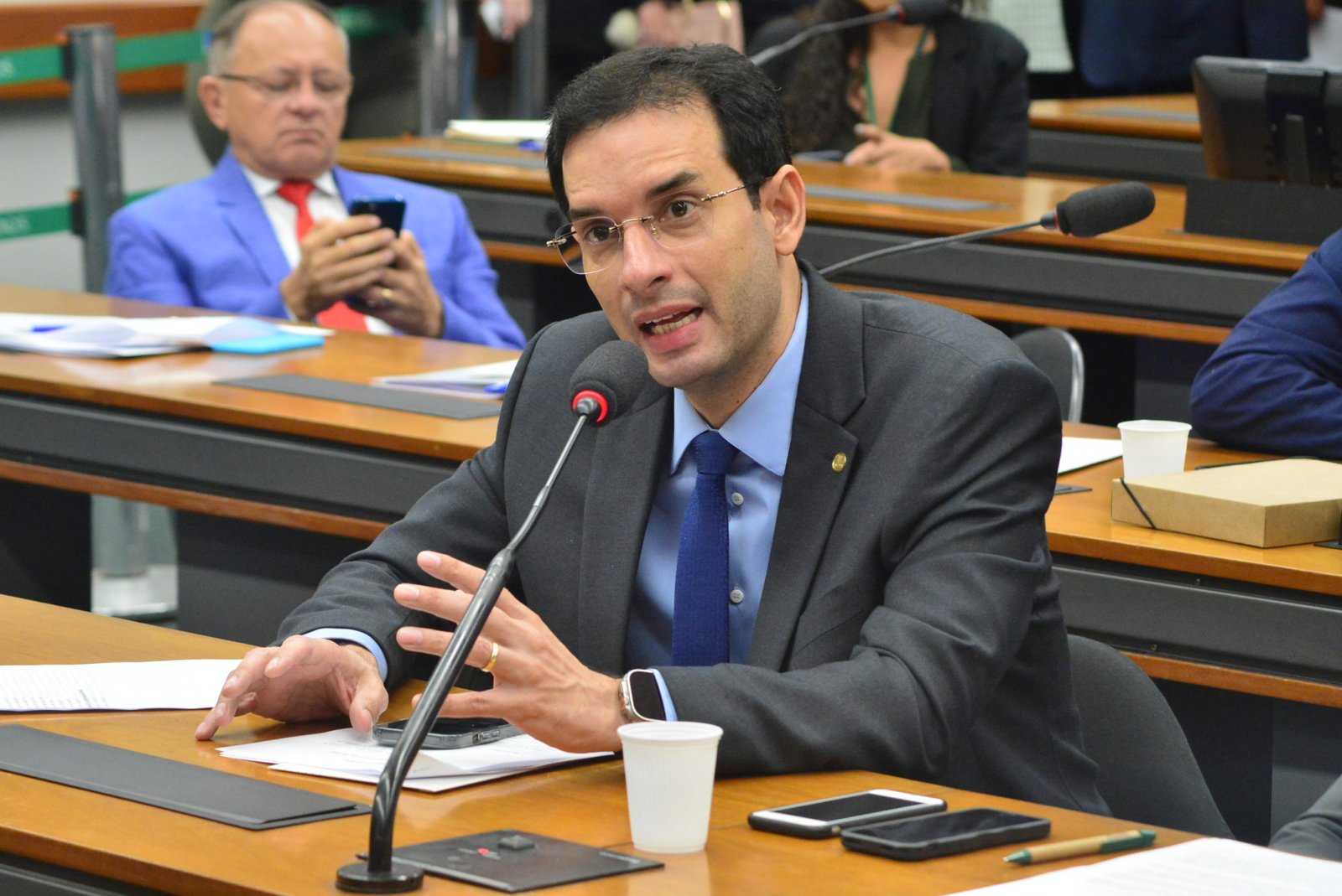 Aprovado requerimento de Leo Prates para debater o bem-estar animal no âmbito da LDO