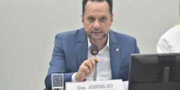 Comissão aprova projeto de Josenildo que prevê salas especiais para autistas nos aeroportos