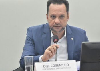 Josenildo apresenta proposta para inovar os mecanismos de gestão pública econômica