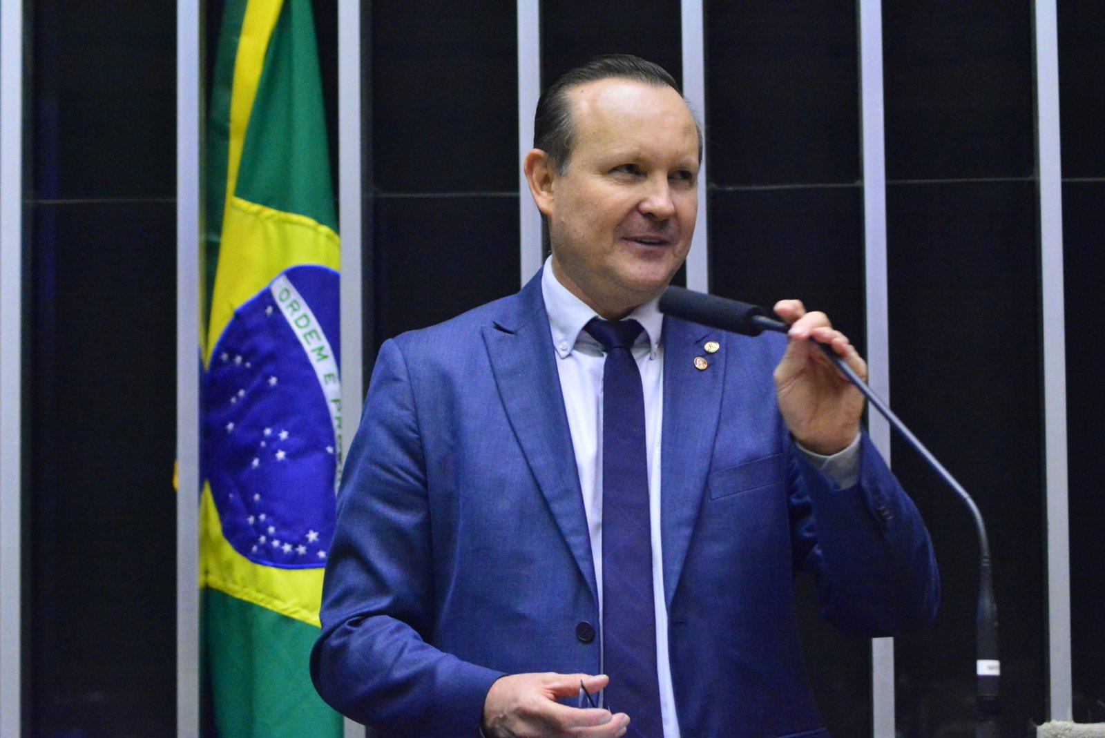 Texto de Márcio Honaiser favorável ao fornecimento de fralda geriátrica pelo SUS é aprovado em comissão