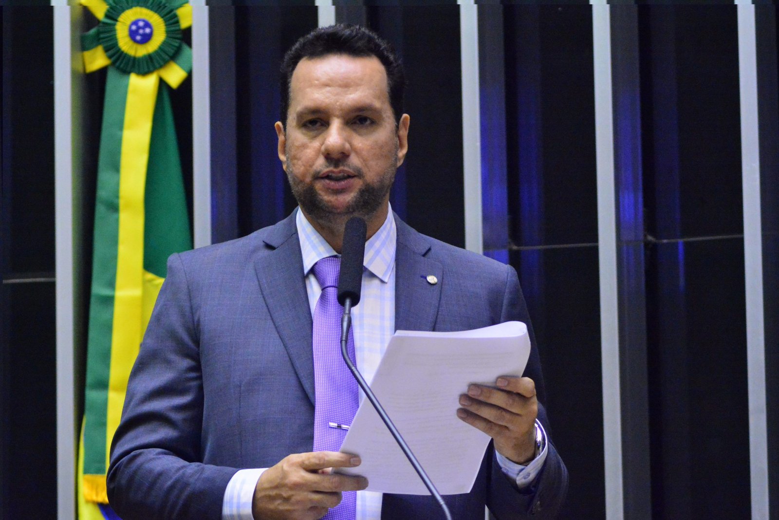 Hospitais poderão ser obrigados a realizar o “teste do olhinho” em recém-nascidos