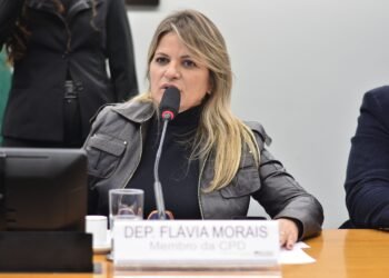 Aprovado projeto de Flávia Morais com ações para escolas identificar sintomas de câncer em crianças