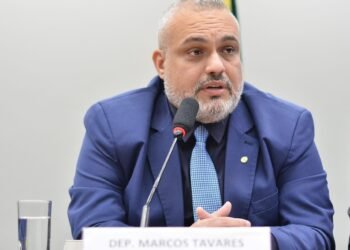Comissão aprova projeto de Tavares que cria sistema digital para solucionar pequenas causas empresariais