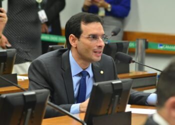 Comissão aprova projeto de Leo Prates que reajusta valores de serviços prestados ao SUAS anualmente