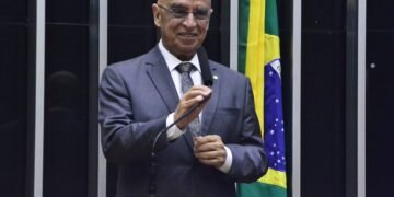 Dr. Mário Heringer sugere à Câmara projeto com normas que indenizem servidores comissionados