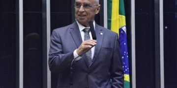 Comissão aprova projeto que muda regra sobre cota para pessoas com deficiência em instituições federais de ensino