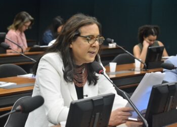 Comissão aprova relatório de Duda Salabert à proposta com normas para mobilidade sustentável e expansão urbana