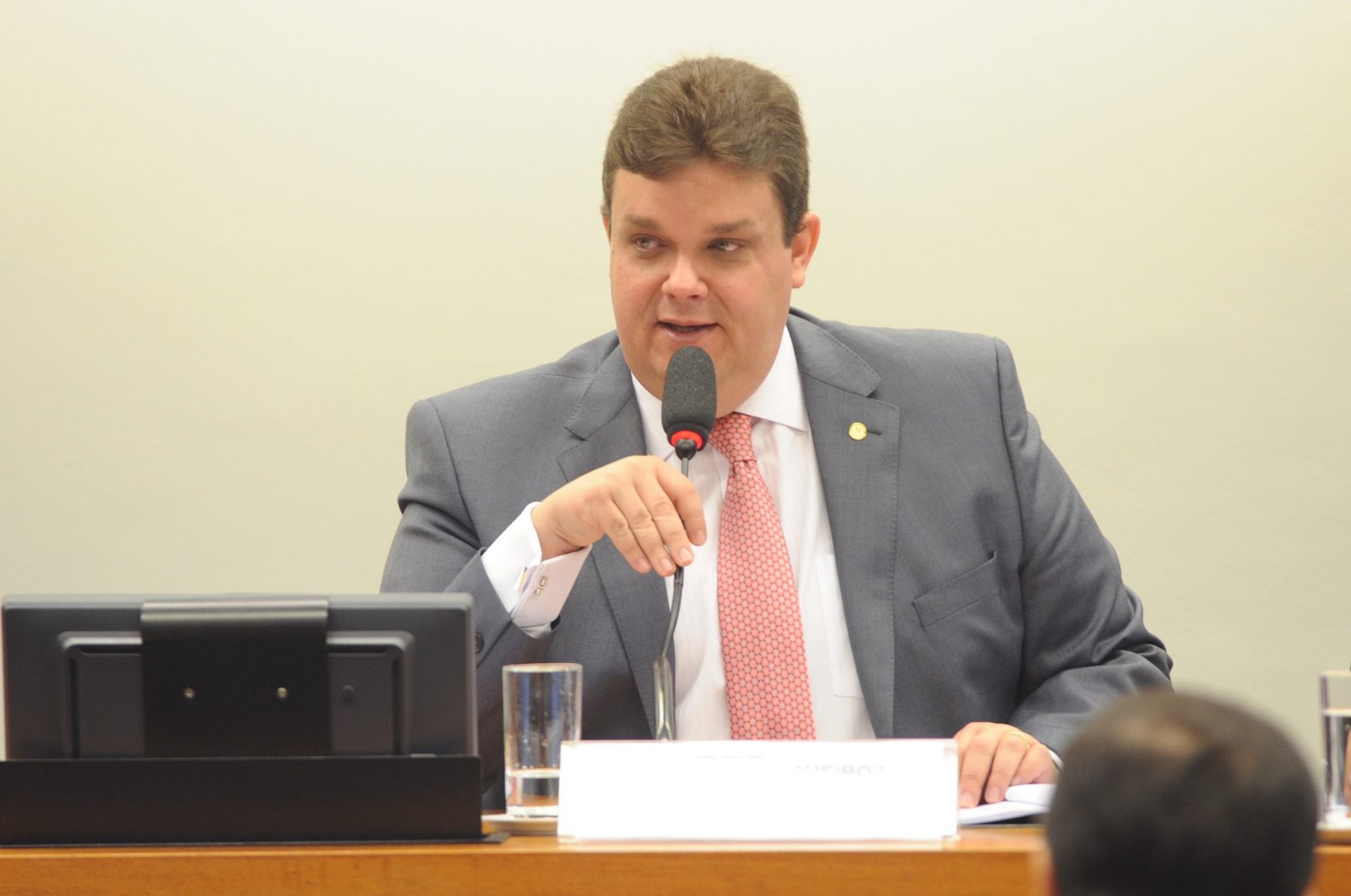 Aprovado projeto que cria medidas especiais para filhos de pessoas assassinadas pelo parceiro