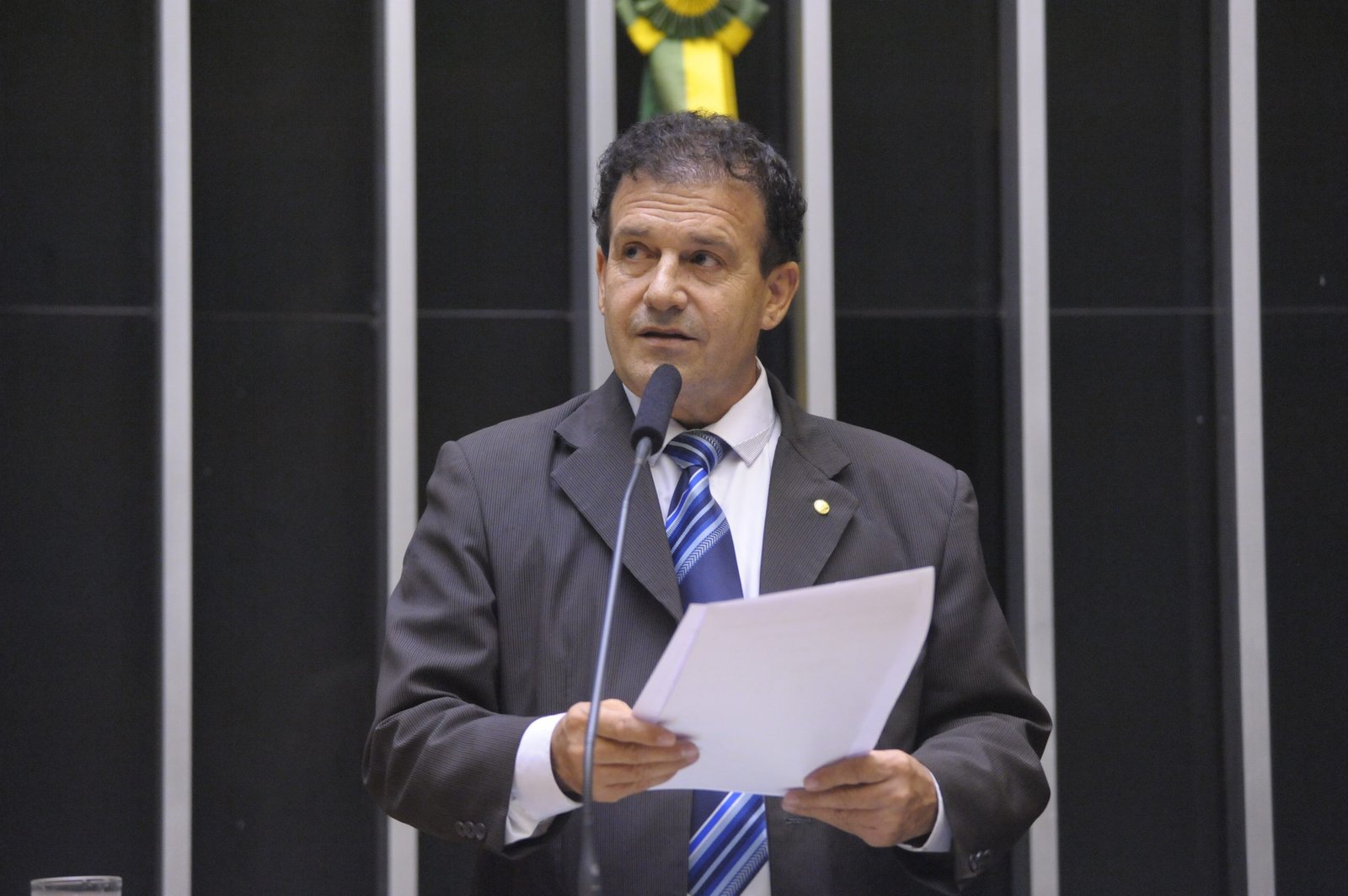 Proposta de Pompeo de Mattos garante ao segurado atendimento fora do rol da ANS