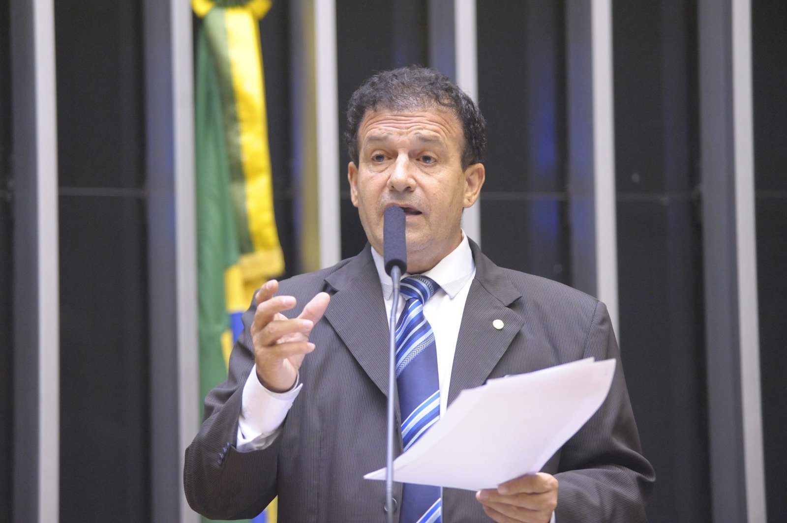 Pompeo propõe incluir população tradicional na lei das cotas reservadas a alunos de escola pública