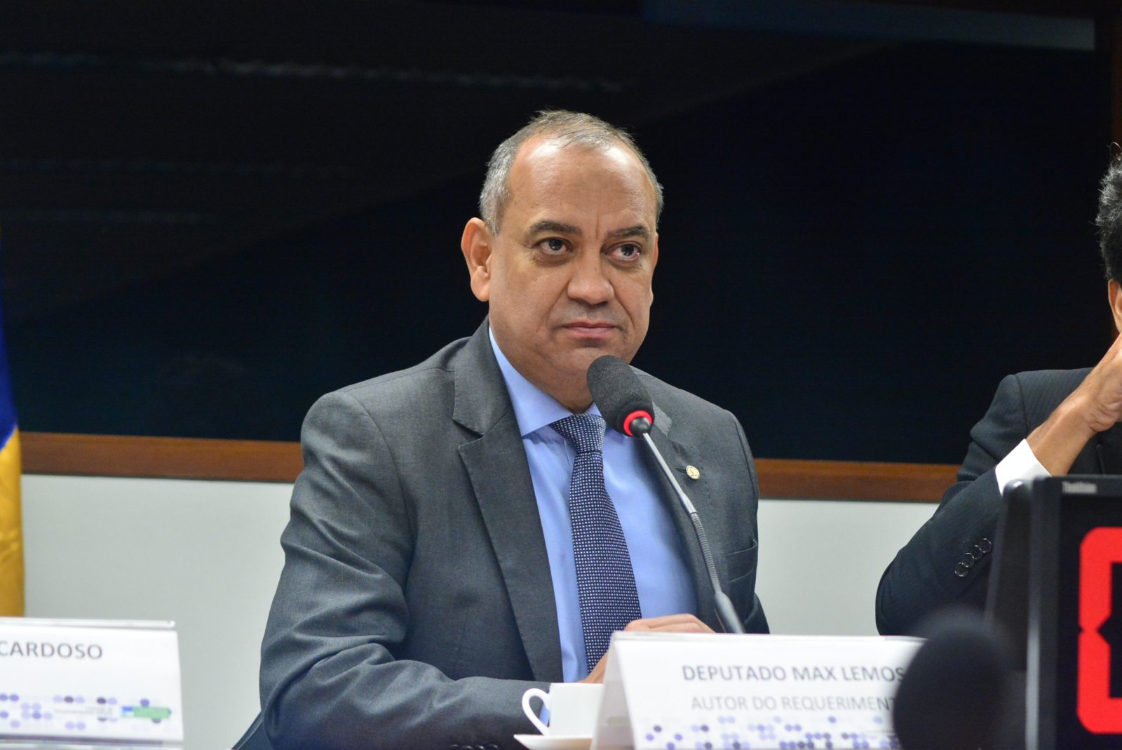 Max Lemos apresenta projeto para regulamentar o alpinismo industrial