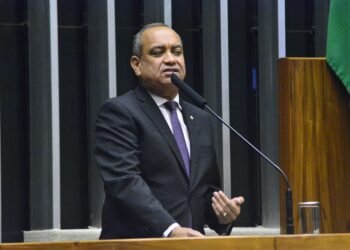 Projeto de Max Lemos destina recursos do pré-sal a ações de qualificação profissional