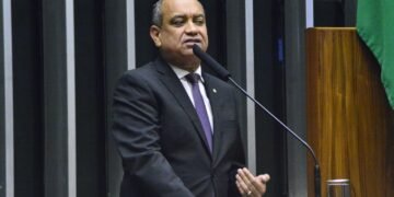 Projeto de Max Lemos destina recursos do pré-sal a ações de qualificação profissional