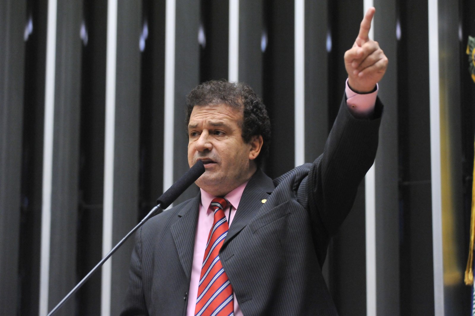 Aprovado PL de Pompeo de Mattos que destina 10% do patrocínio desportivo de empresa pública ao futebol feminino