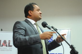 Weverton Rocha, líder da Minoria, defende unidade para combater pautas do governo Temer