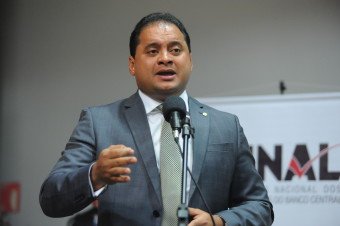 Weverton Rocha propõe doação eleitoral pela internet