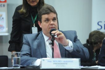 Wolney Queiroz defende adiamento das eleições municipais em razão da Covid-19