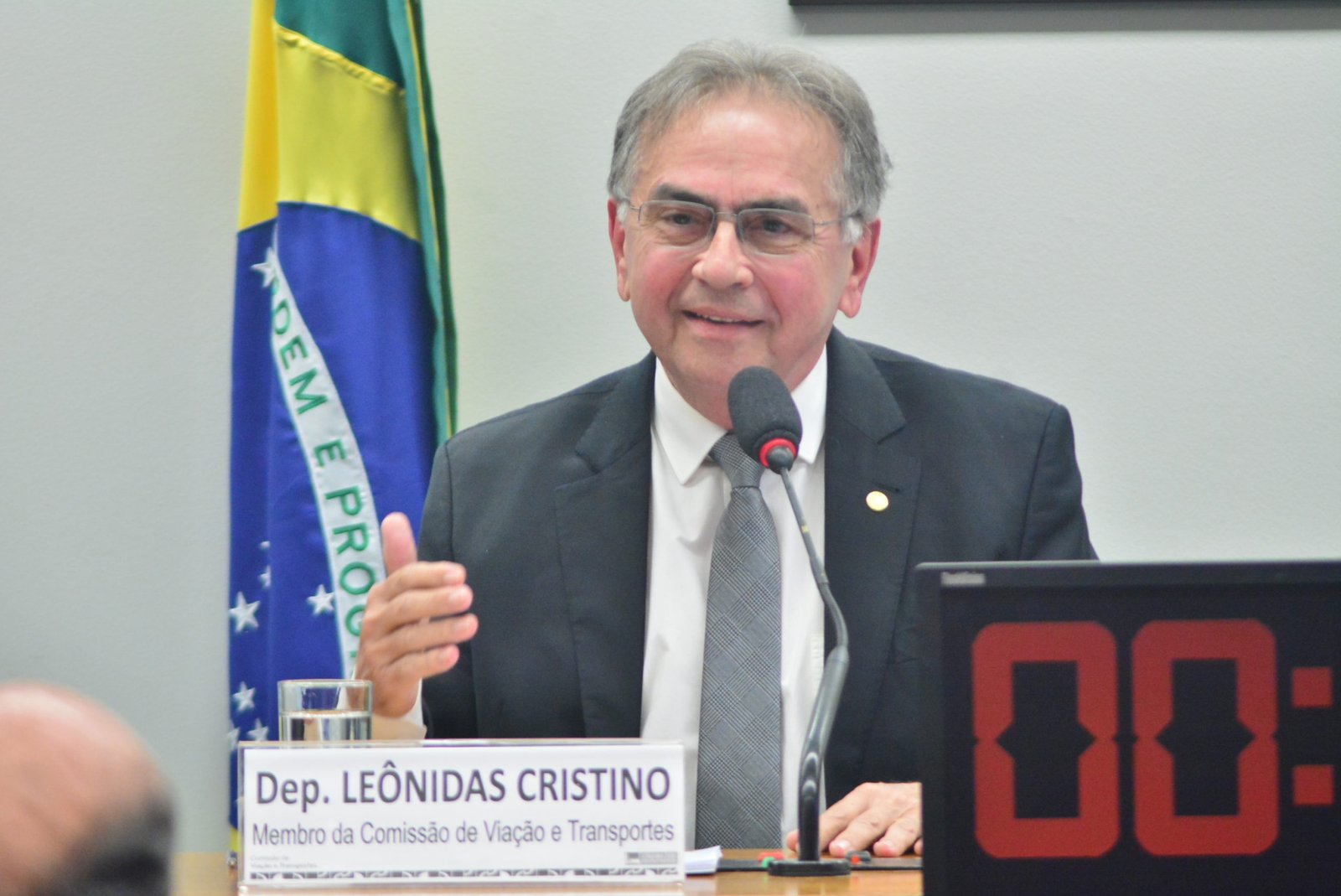 Leônidas Cristino pede instalação da Frente Parlamentar em Defesa da Carnaúba