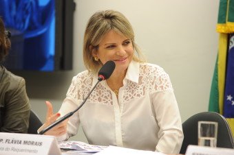 Comissão responsabiliza parte por dano processual em causa de violência contra a mulher