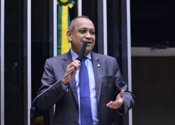 Aprovado parecer de Max Lemos com medidas para vincular oficinas ortopédicas ao SUS