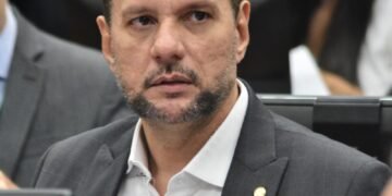 Projeto de Josenildo que proíbe desconto direto no benefício de aposentados e pensionista aguarda deliberação do Plenário