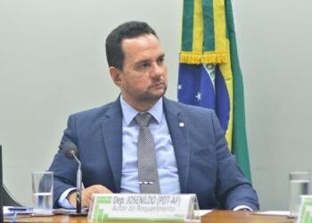 Projeto de coautoria de Josenildo destina parte de cursos profissionais do Codefat para o norte do Brasil
