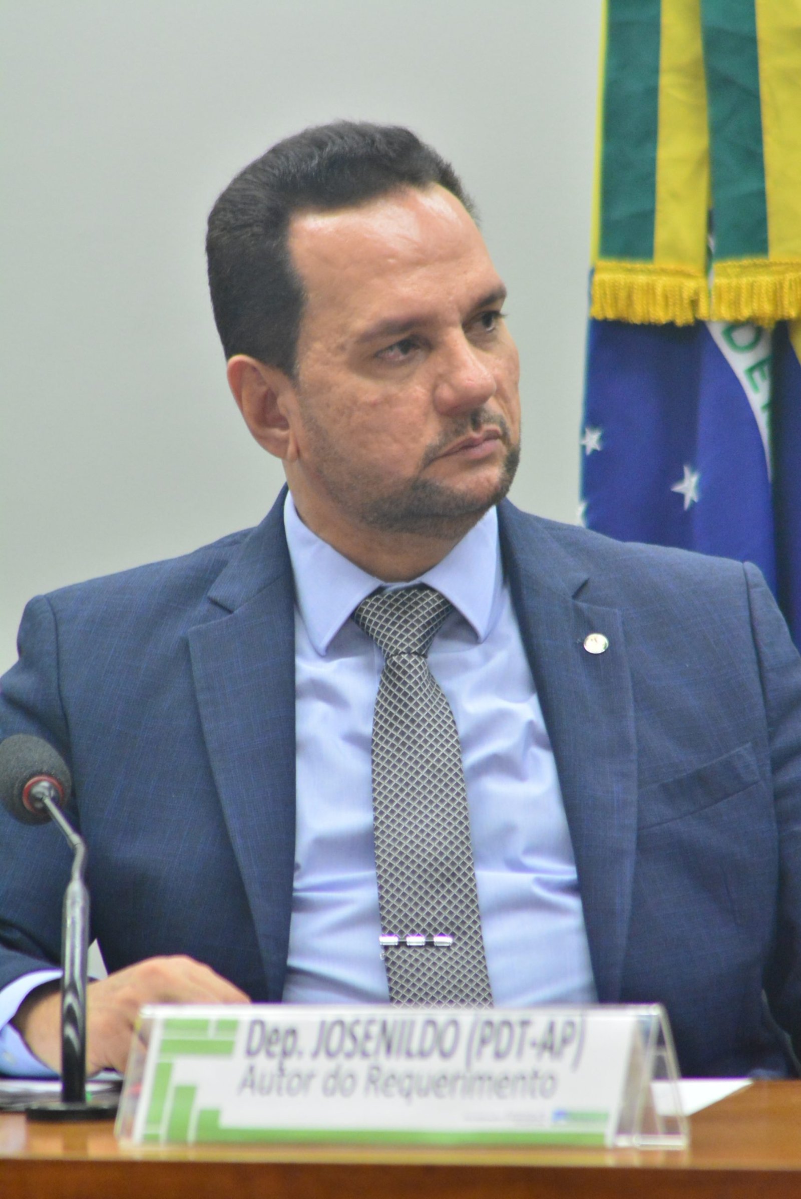 Projeto de Josenildo estabelece prazo de 30 dias para corte de água ou energia